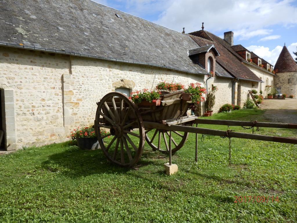 Appartement Manoir de Rouillé à Saint-Aubin-d'Appenai Extérieur photo